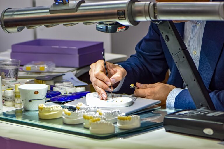 dental lab 7660684 960 720