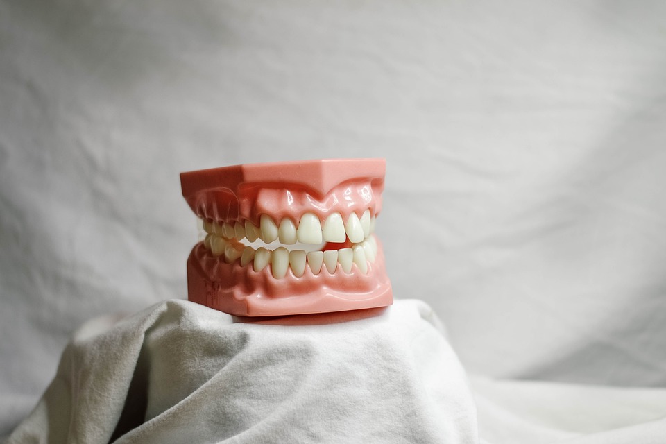 teeth 5522653 960 720