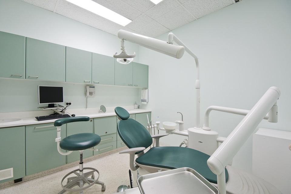 dentist 2530983 960 720