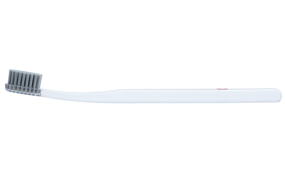 toothbrush 4739498 960 720