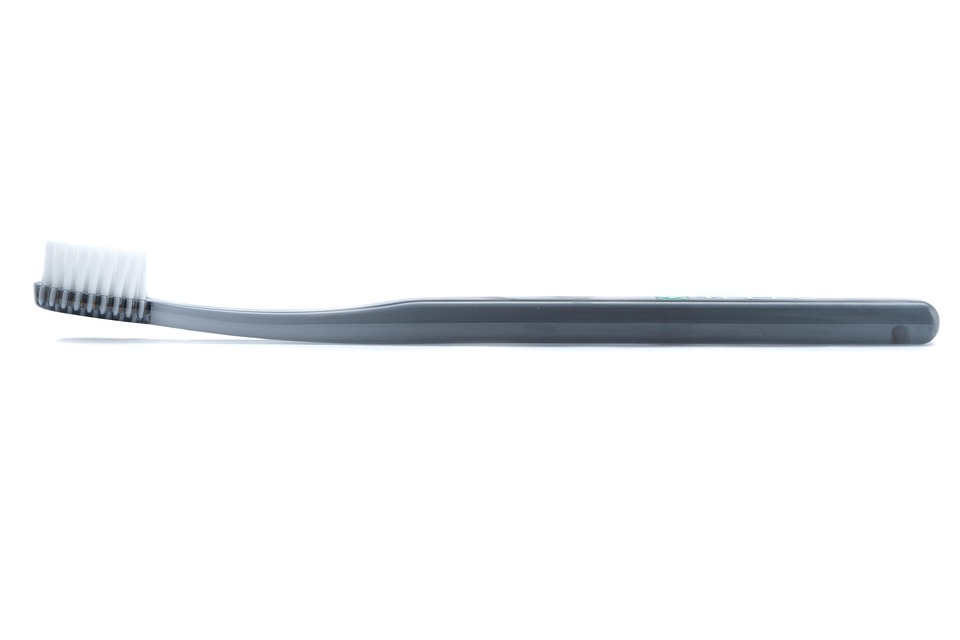 toothbrush 4739501 960 720